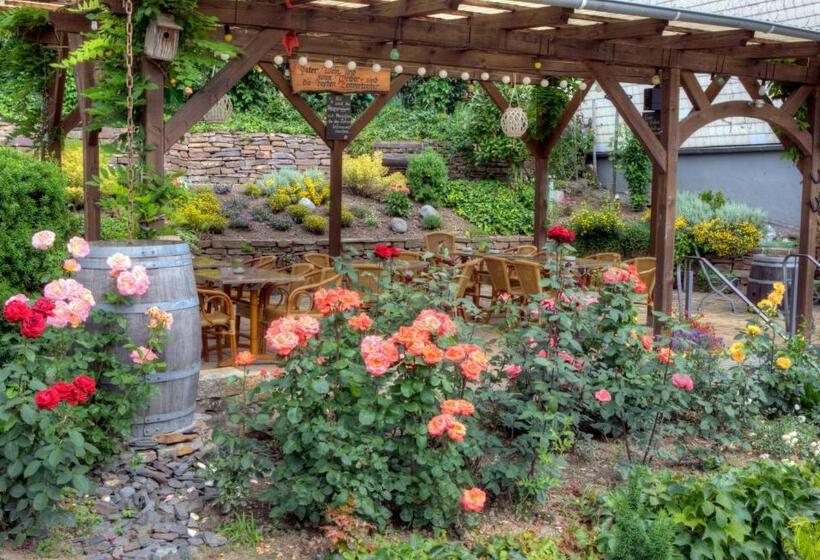 Weinhotel Hubertus Garni