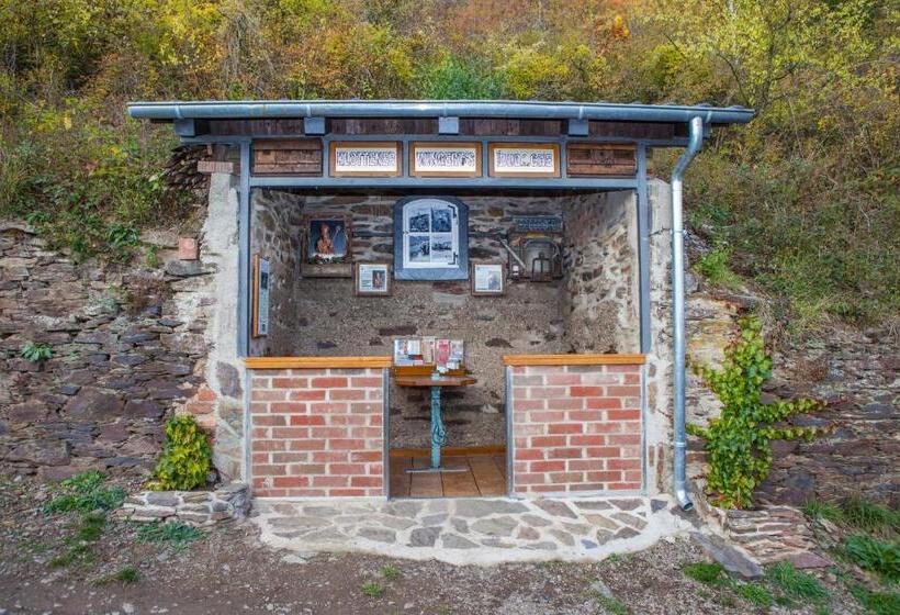 Weinhotel Hubertus Garni