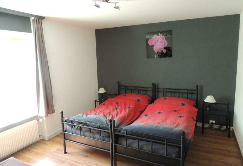 הוסטל De La Gare