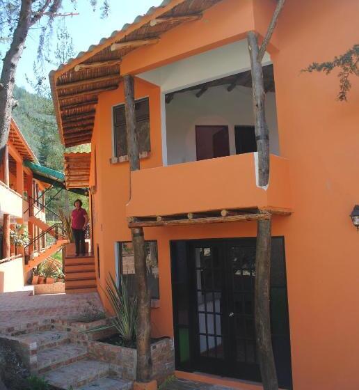 호스텔 Estancia Cucunuvaca