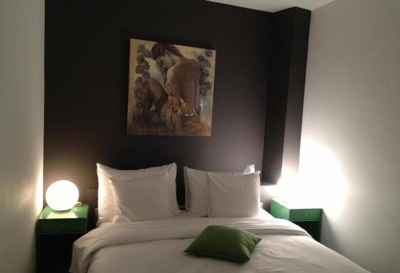 הוסטל Hôtel Au Boeuf Rouge