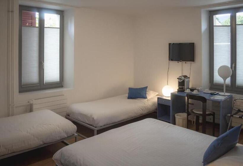 הוסטל Hôtel Au Boeuf Rouge