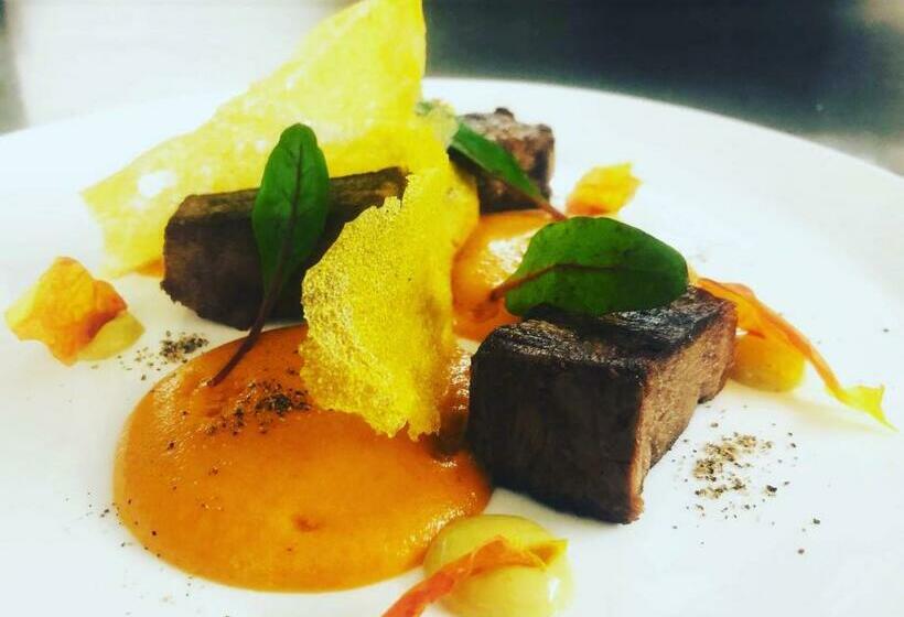 فندق صغير Locanda Guelfo