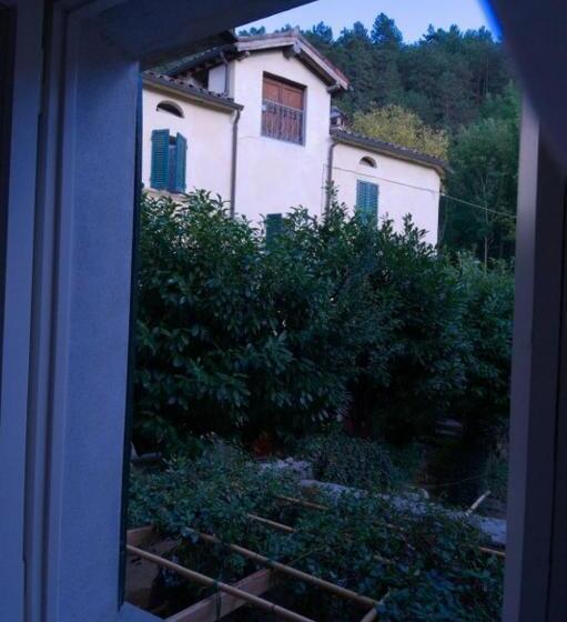 فندق صغير Locanda Guelfo