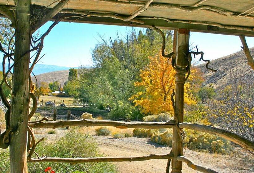 فندق صغير Old Pioneer Garden Country Inn