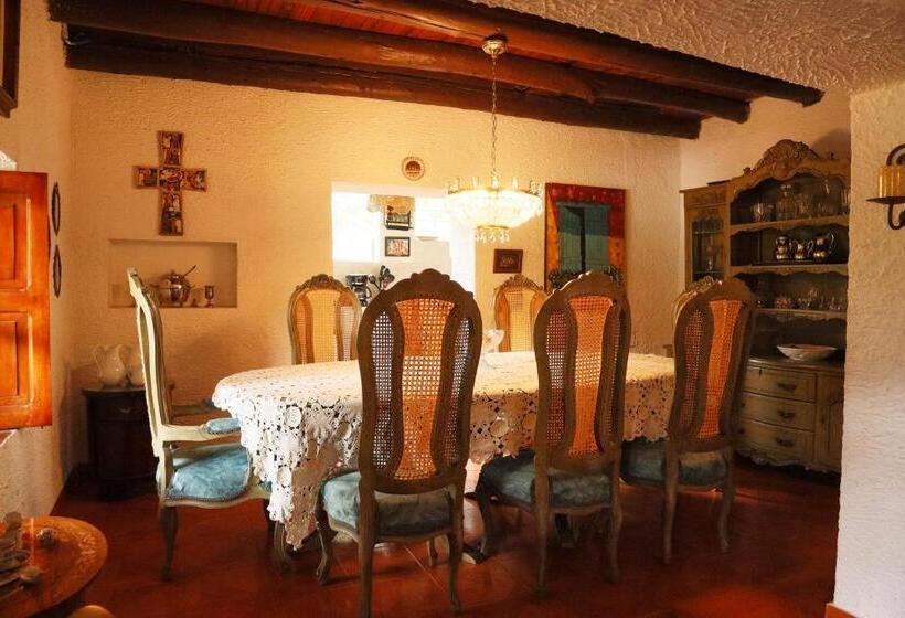 Общежитие Posada El Portal De La Loma