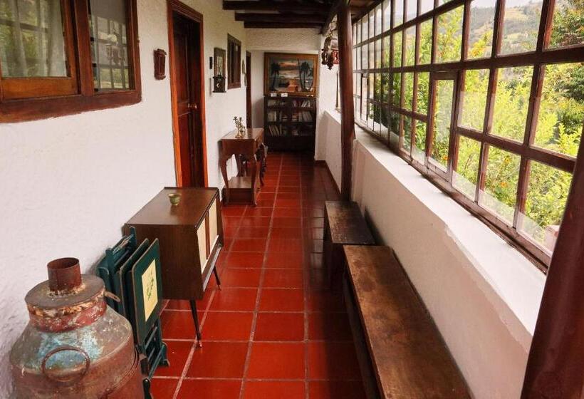 Общежитие Posada El Portal De La Loma