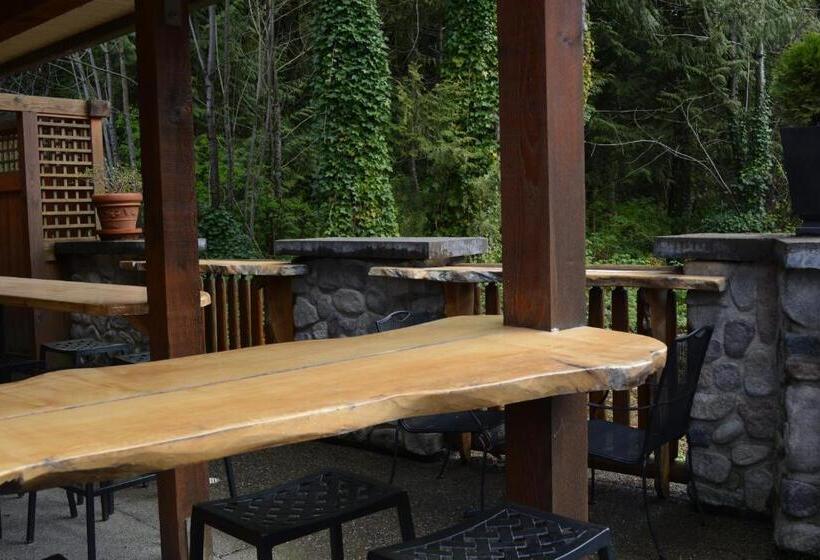 호스텔 Sasquatch Inn