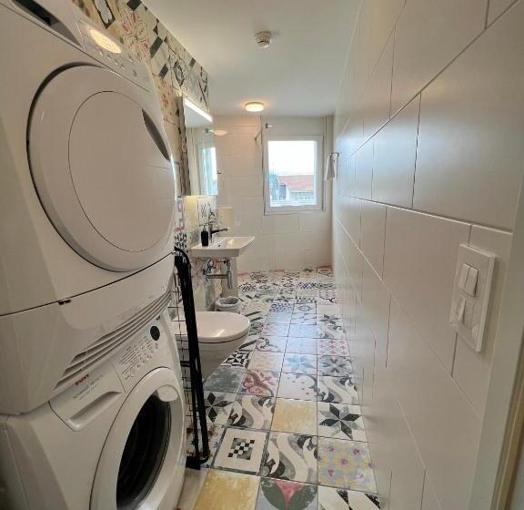 فندق صغير Smartroom Hotel Rössli Hunzenschwil