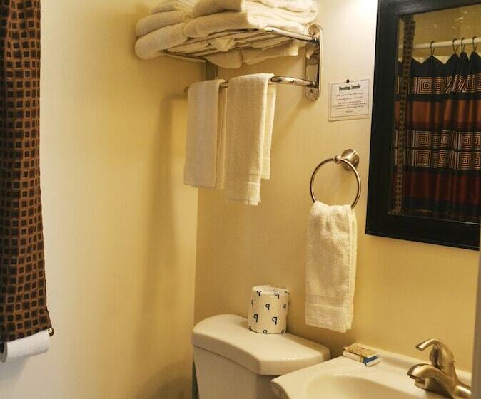 فندق صغير The Whitetail And Suites