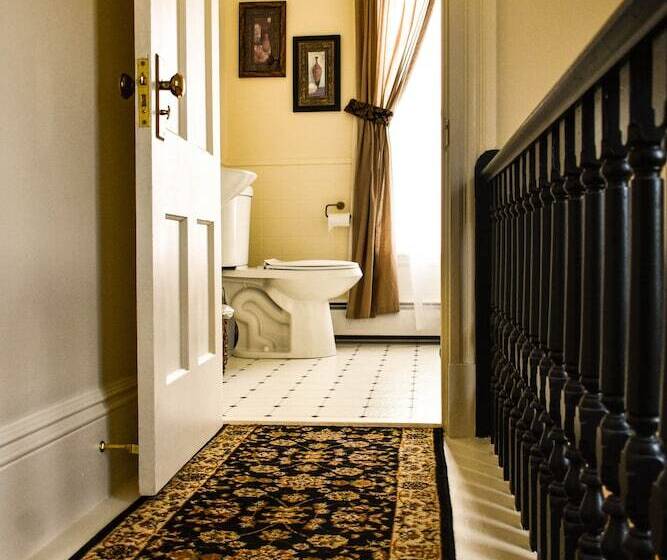 فندق صغير The Whitetail And Suites