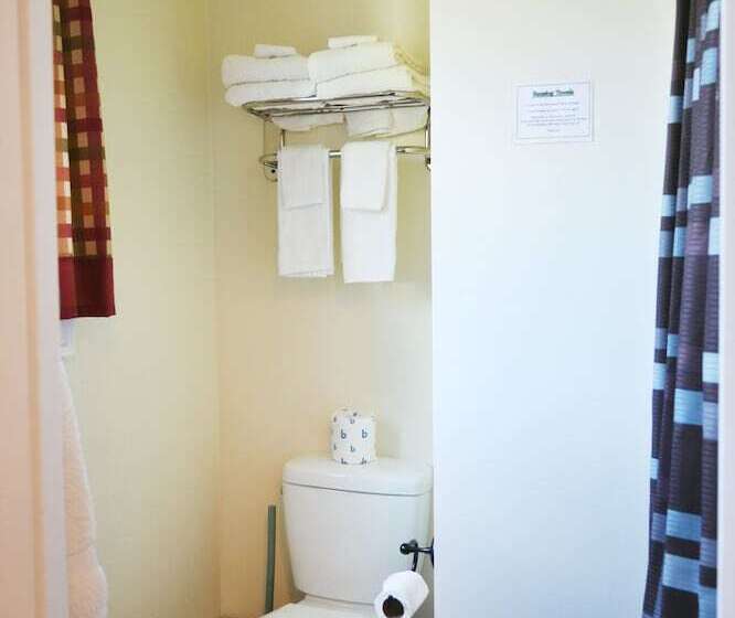 فندق صغير The Whitetail And Suites