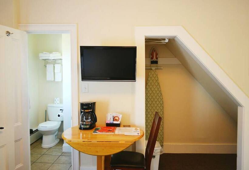 فندق صغير The Whitetail And Suites