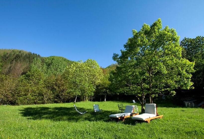مبيت وإفطار Agriturismo Mulino Marghen   Restored Watermill   Retreat Center