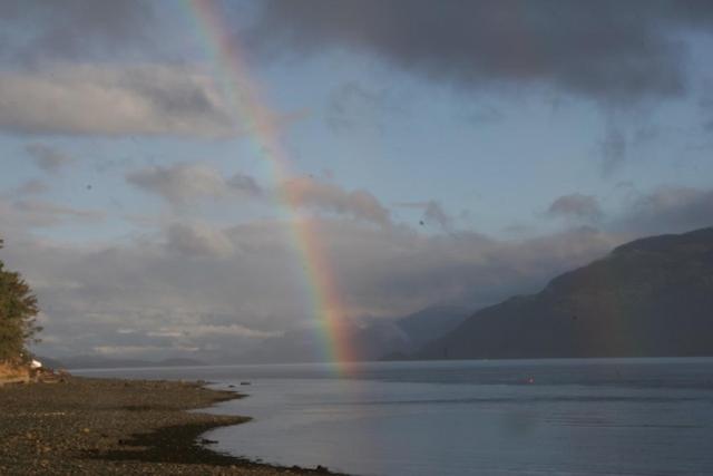צימר Alert Bay Lodge