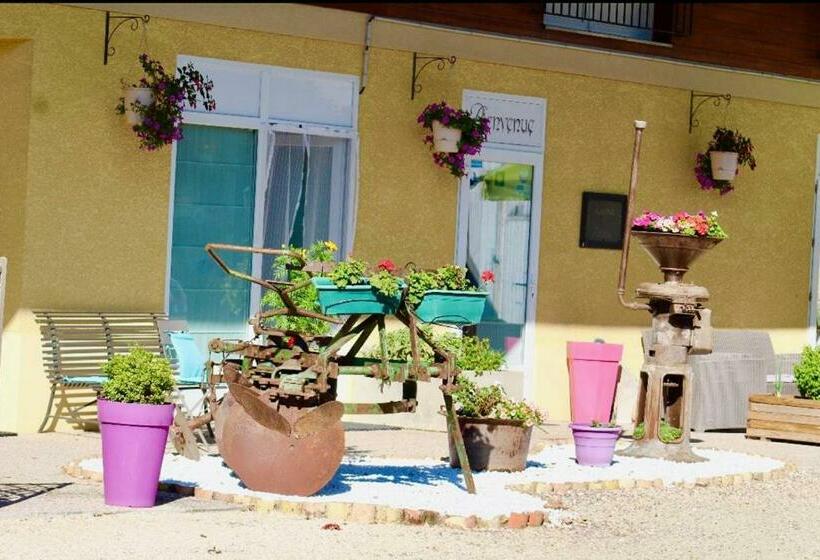 مبيت وإفطار Chambres D Hôtes Aux Portes Des Tumuli