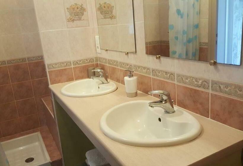 Bed and Breakfast Chambres D Hôtes D Evelyne