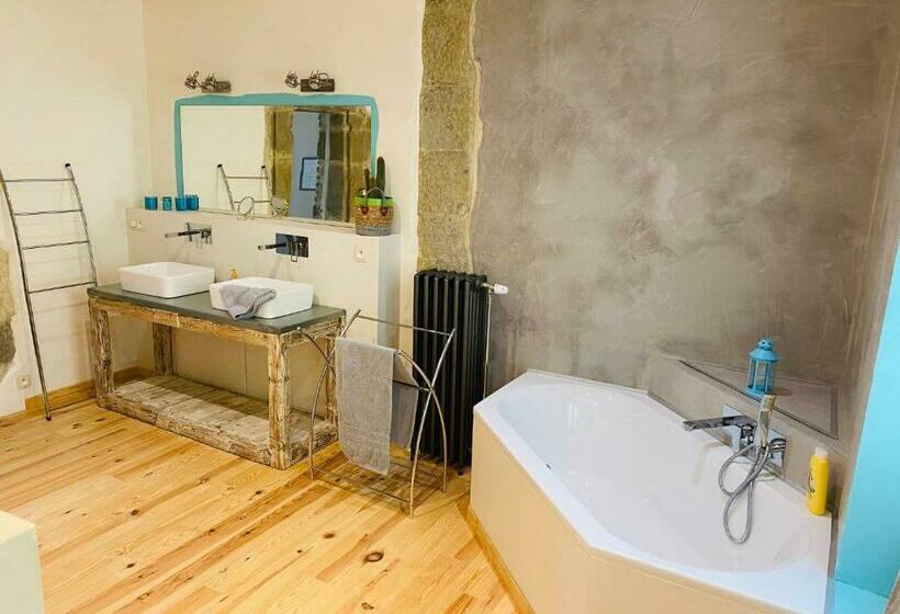 ベッドアンドブレックファースト Chambres D Hôtes Domaine Saint Joly