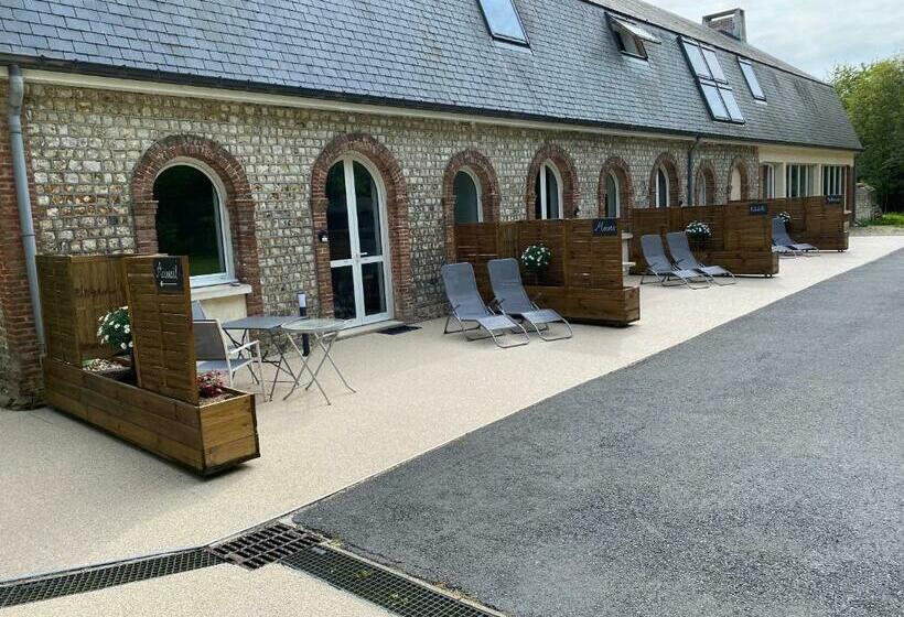 مبيت وإفطار Chambres D'hôtes Aux Ecuries Du Chateau