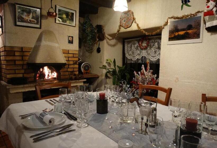 צימר Chambres D'hôtes De La Ferme Auberge De Mésauboin