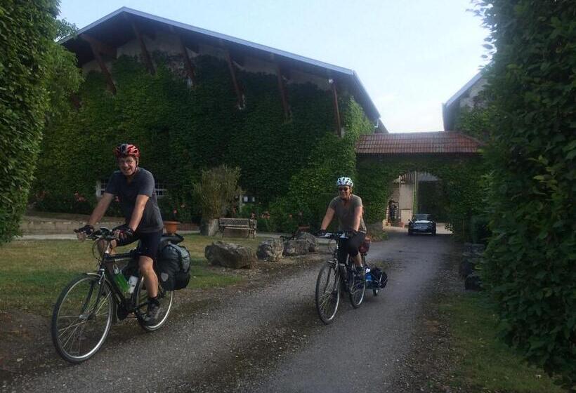 مبيت وإفطار Chambres D'hôtes Les Templiers