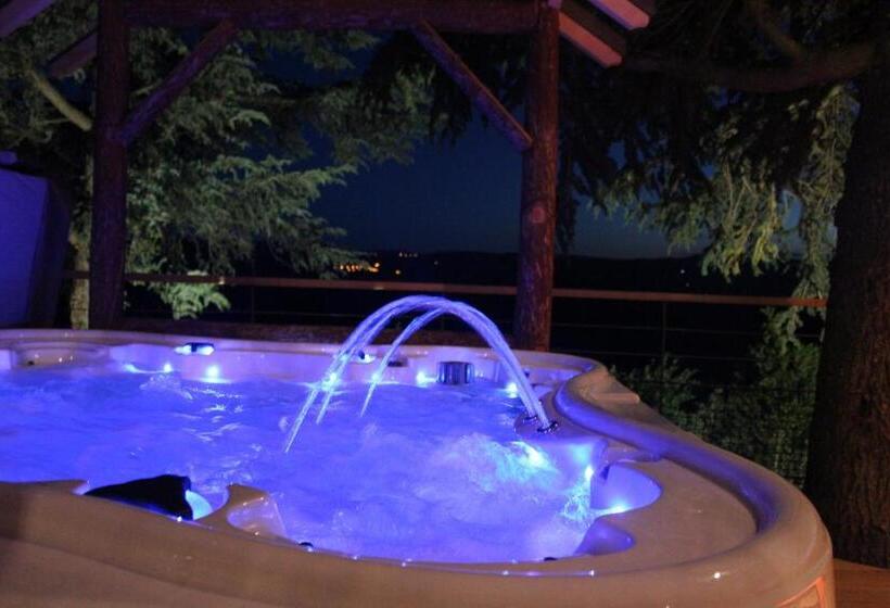 مبيت وإفطار Domaine Des Grands Cèdres