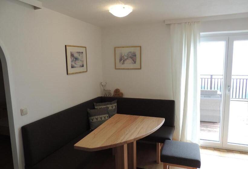 Bed and Breakfast Ferienwohnungen Schöbringer