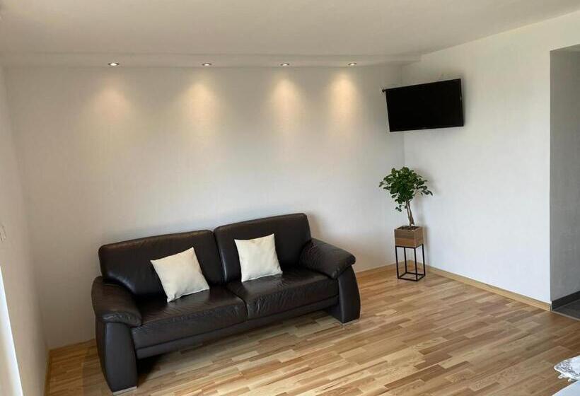 Bed and Breakfast Ferienwohnungen Schöbringer