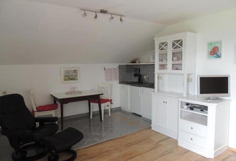 住宿加早餐  Ferienwohnungen Schöbringer