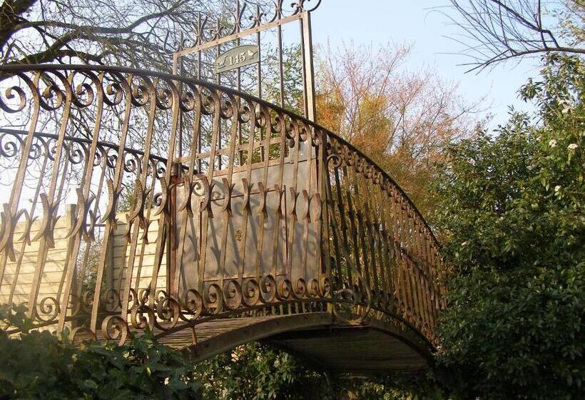 مبيت وإفطار Grange De La Herde