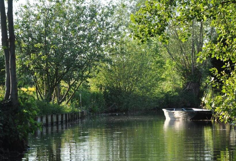 مبيت وإفطار Grange De La Herde