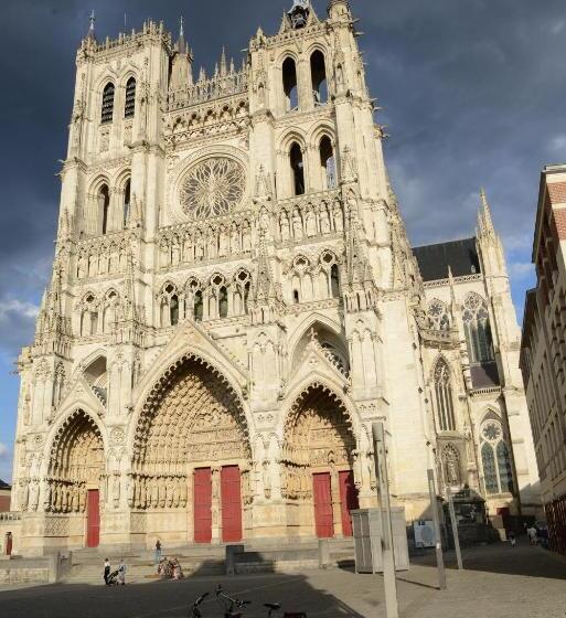 مبيت وإفطار Grange De La Herde