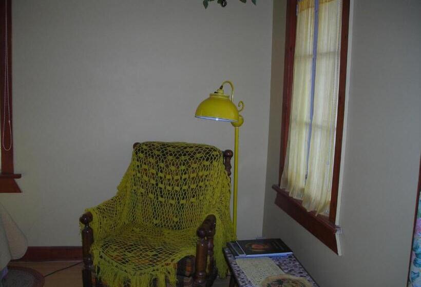 Bed and Breakfast Gîte Des Hauteurs Et Café De La Place