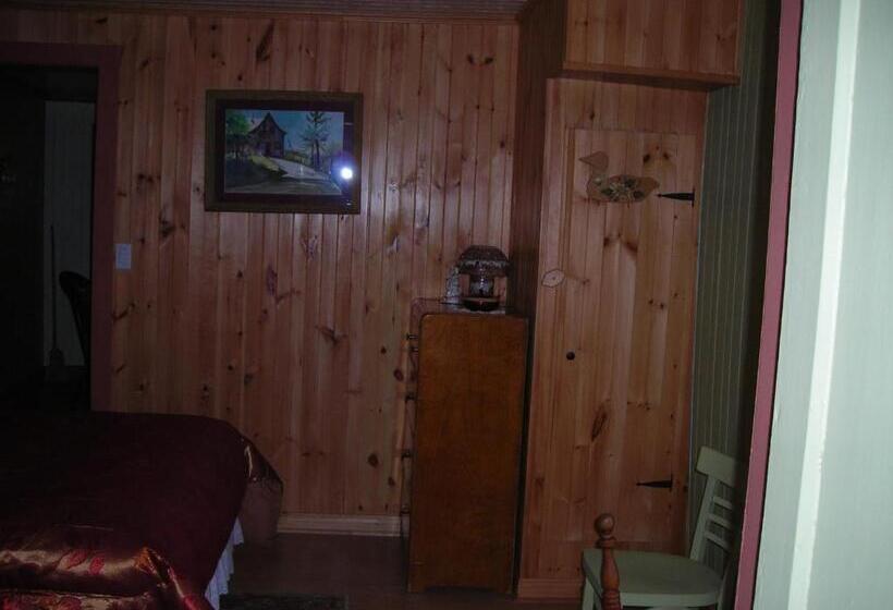 Bed and Breakfast Gîte Des Hauteurs Et Café De La Place