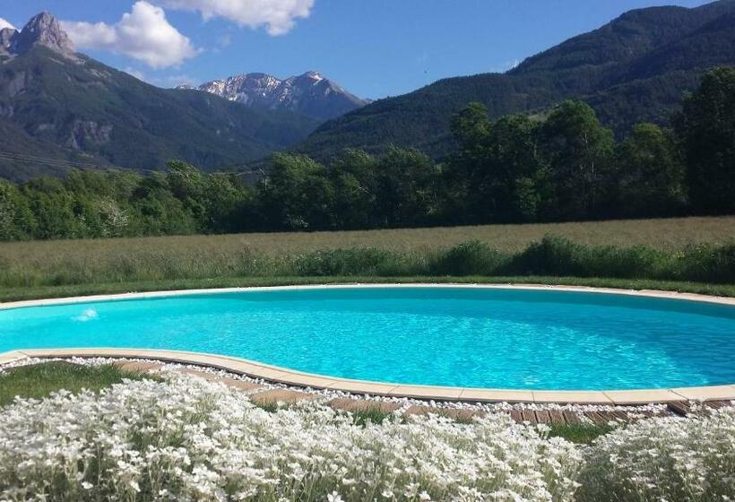 ベッドアンドブレックファースト L Escale En Ubaye