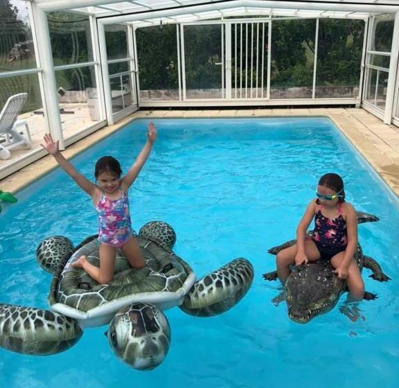 민박 La Ferme De Montard