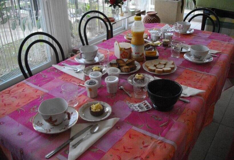 Bed and Breakfast La Nouste Maisoun