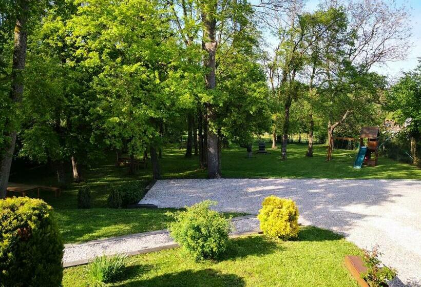 ベッドアンドブレックファースト La Rose Des Vents