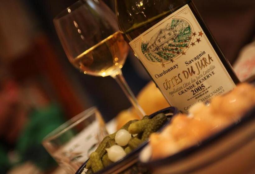 צימר La Tour Du Coq Doré