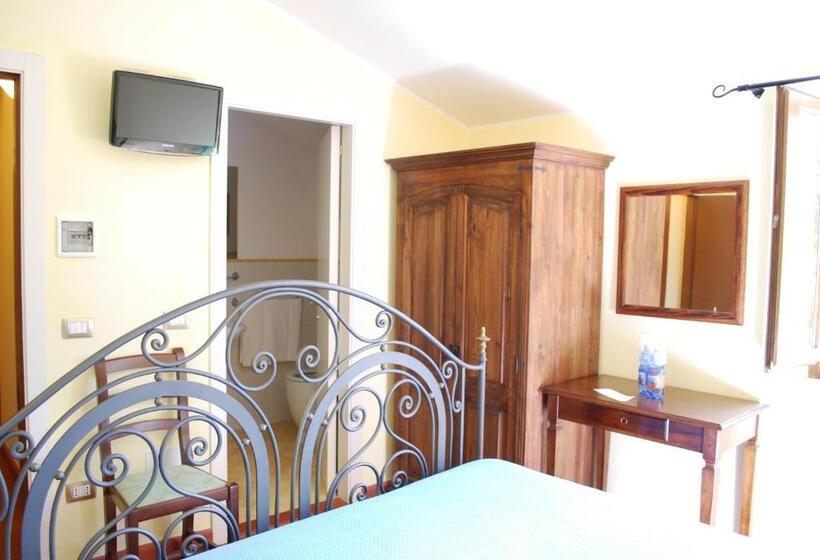 مبيت وإفطار Locanda I Piceni