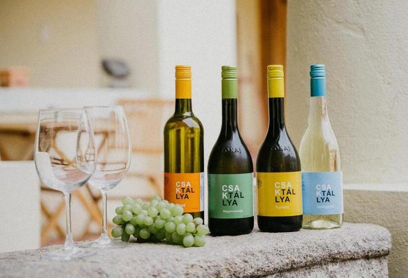 צימר Barka Galéria Hotel és étterem