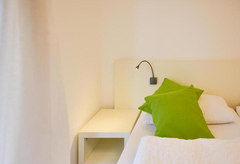 مبيت وإفطار Pension Martha