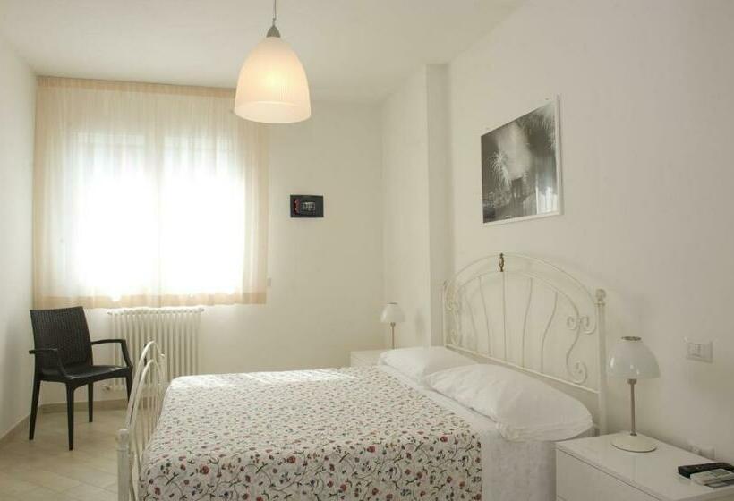 Camera & Caffè Cenni