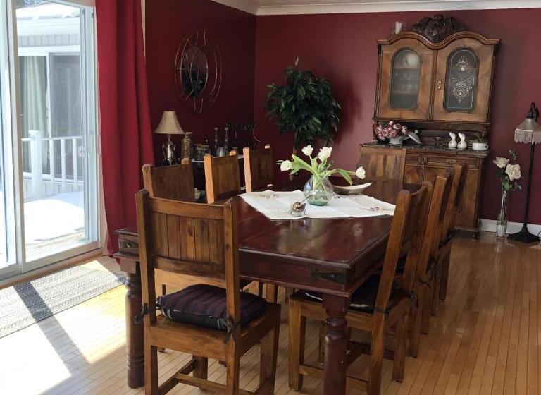 Forest & Lake Pei Bed & Breakfast