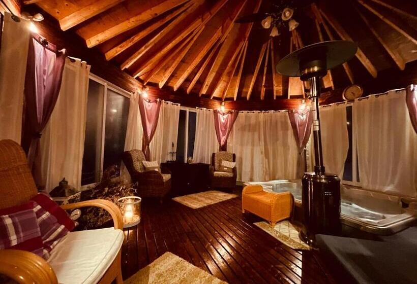 Forest & Lake Pei Bed & Breakfast