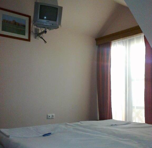 Györgyey Kastély Panzió és étterem