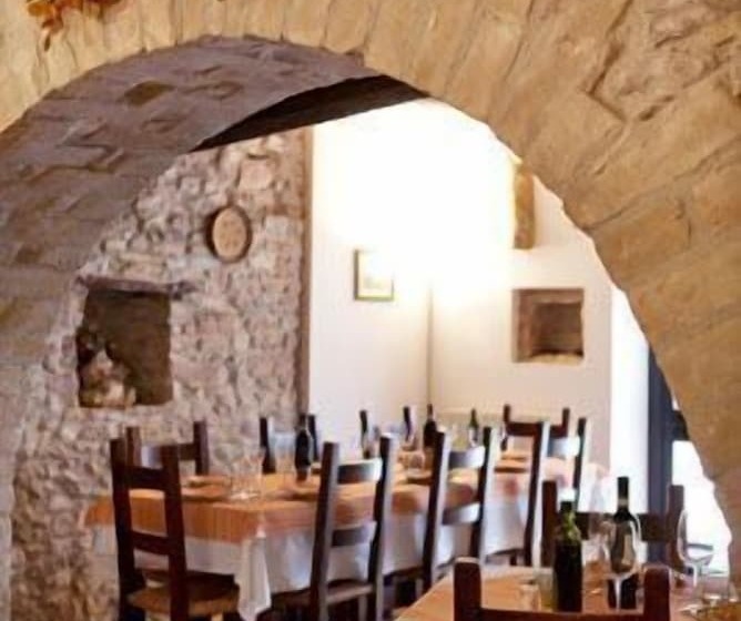 בית מלון כפרי Agriturismo Il Castello