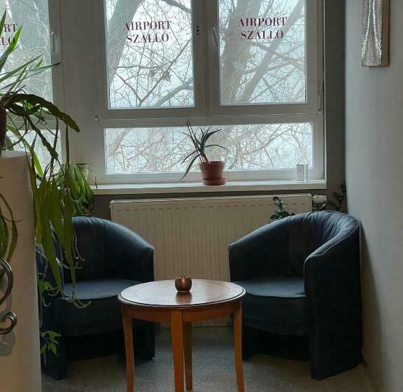 Отель Airport Szálló