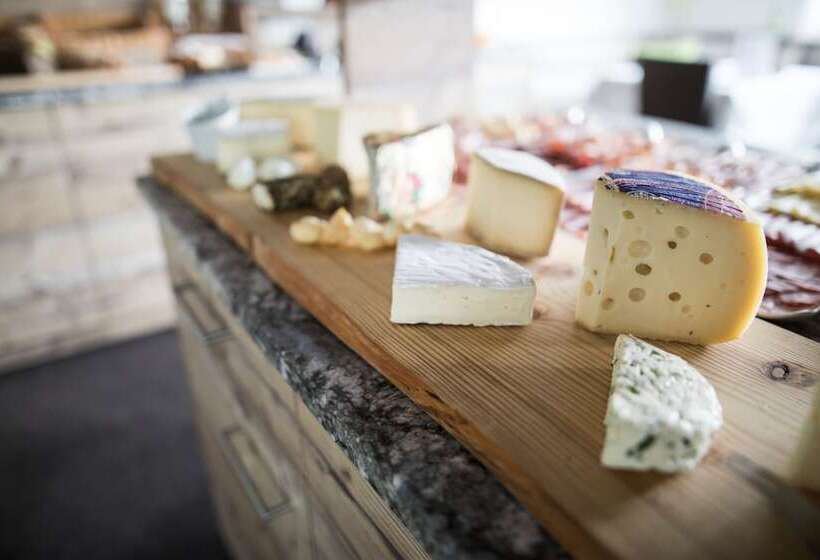 בית מלון כפרי Burgaunerhof