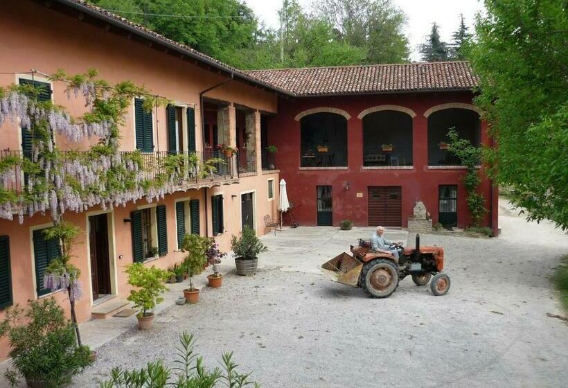ホテル Cascina Sant Eufemia